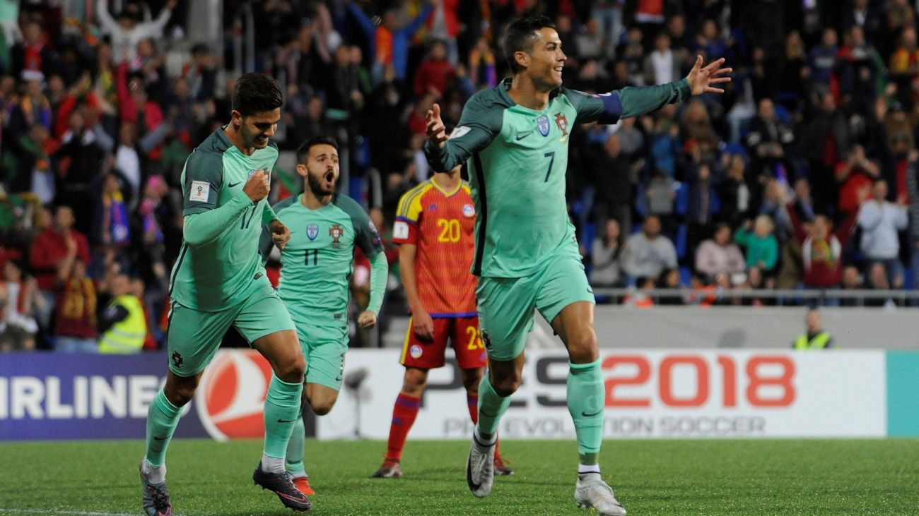 Pháp phá ‘dớp’ trên xứ sở hoa hồng, Hà Lan ‘cạn' hy vọng dự World Cup 2018 ảnh 4